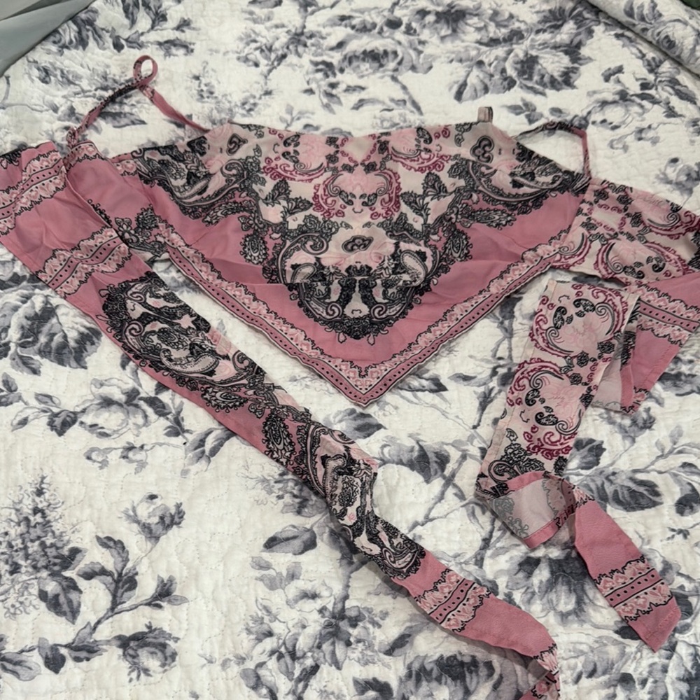 SHEIN Pink and Black Paisley Crop Top